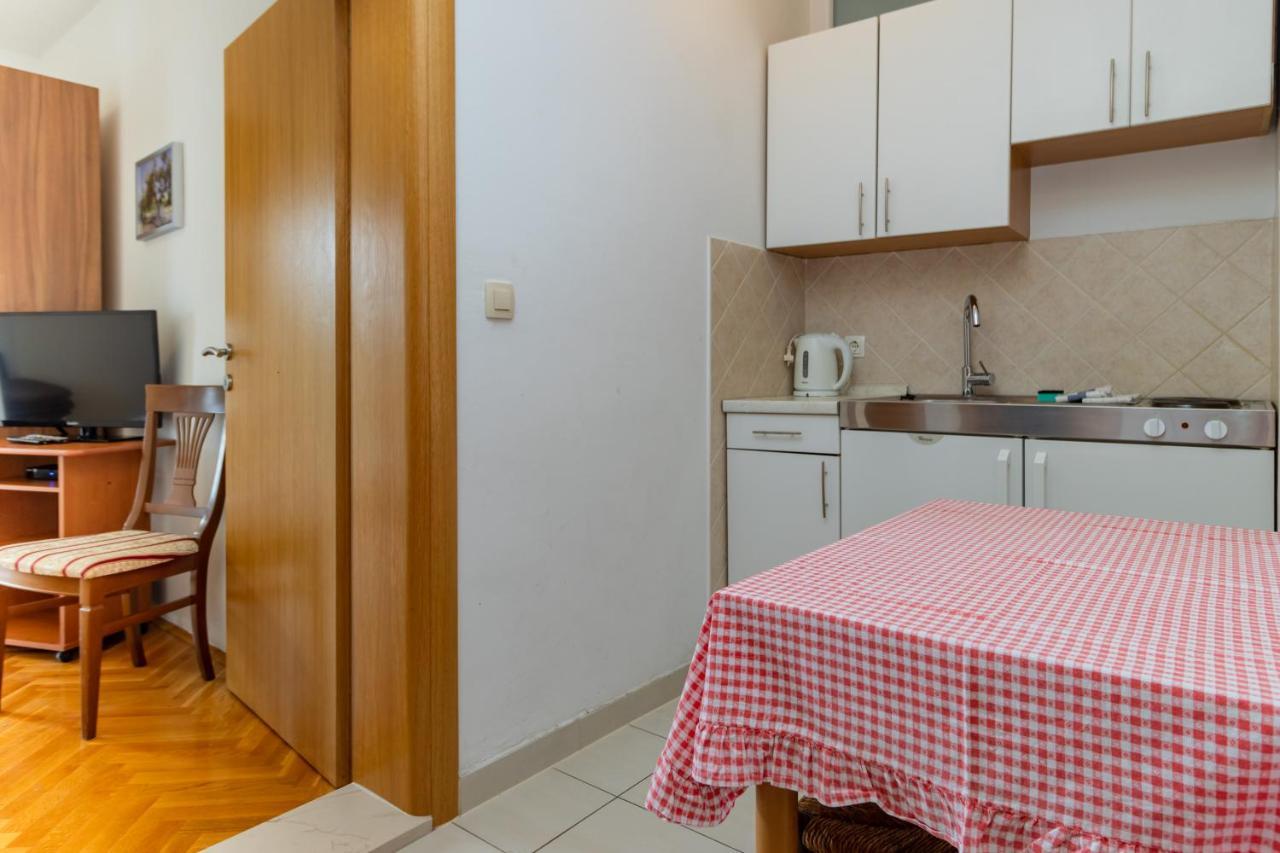 Apartments Villa Jadranka Marusici (Split-Dalmatia) Exterior foto