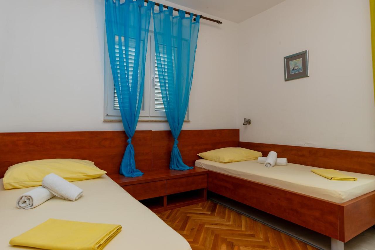 Apartments Villa Jadranka Marusici (Split-Dalmatia) Exterior foto